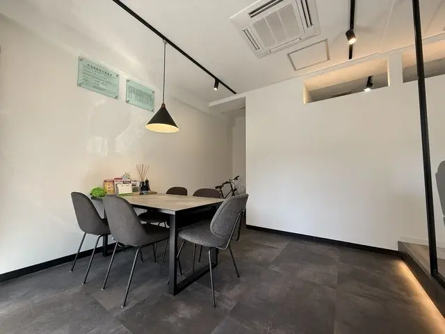 株式会社SEVEN HOUSE
