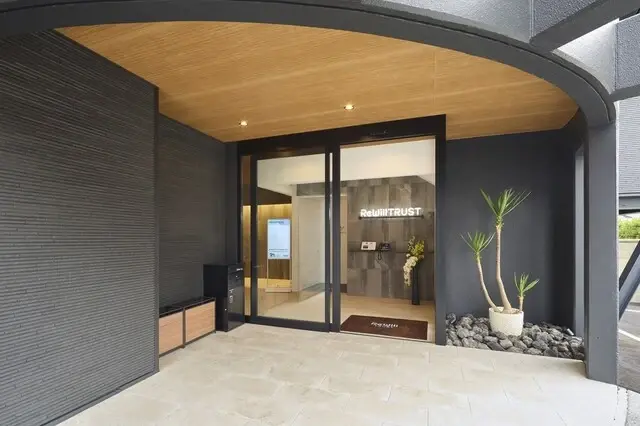 株式会社リウイルトラスト　本店