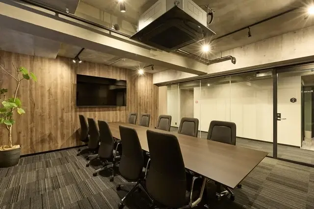 株式会社リウイルトラスト　本店