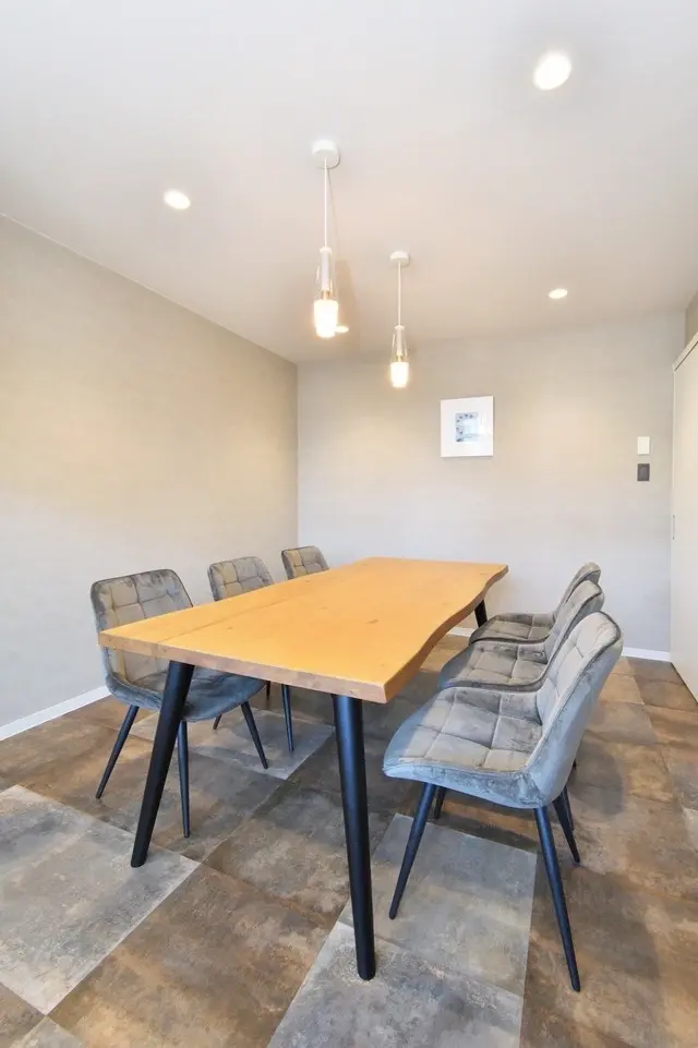 株式会社ポケットハウス