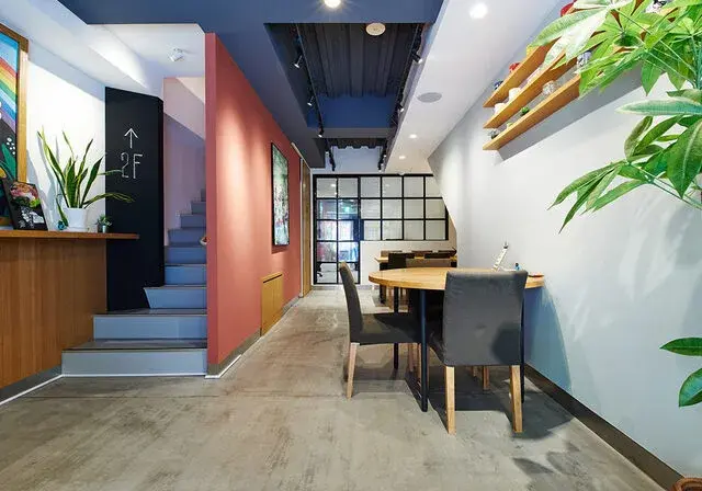 殖産ベスト株式会社　世田谷店