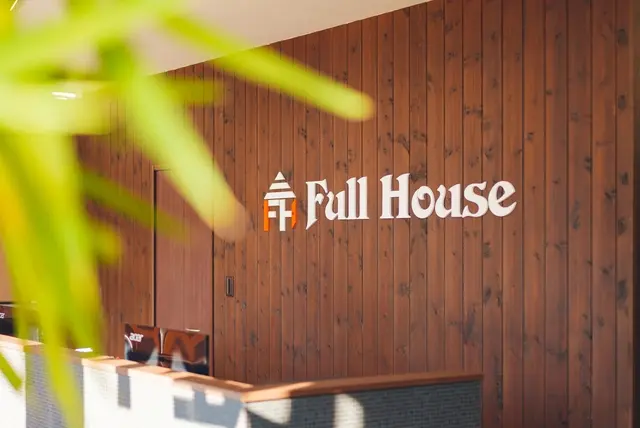 株式会社フルハウス