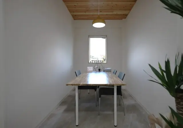 株式会社アシスト