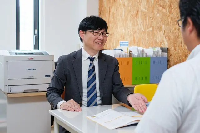 株式会社コンプレス