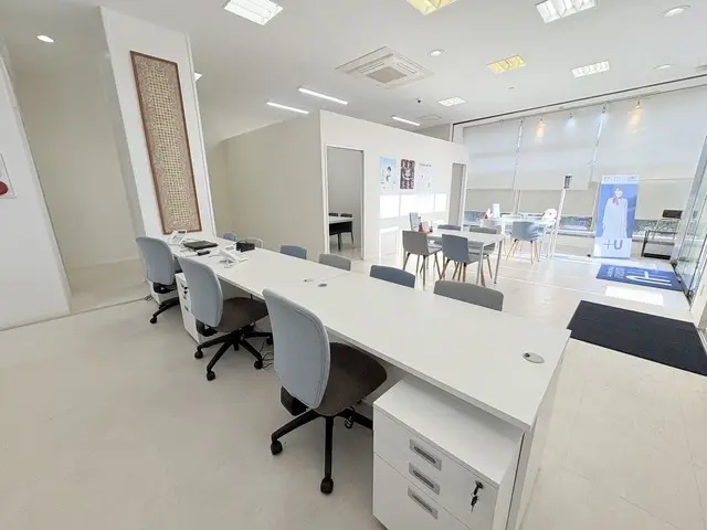 ウスイホーム株式会社 馬堀海岸店