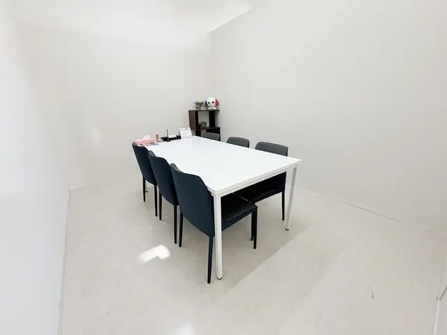 ウスイホーム株式会社 馬堀海岸店