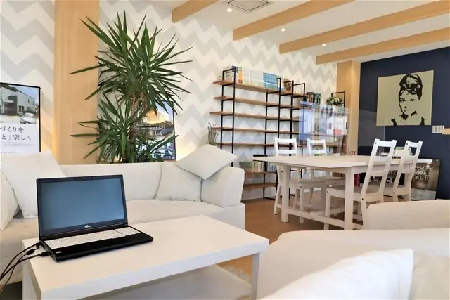 ウスイホーム株式会社 湘南台店