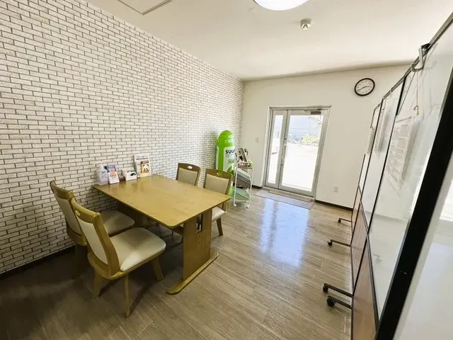 アイユ企画株式会社