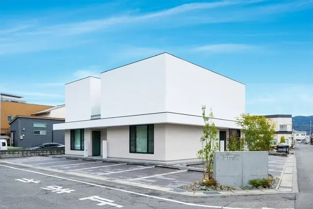 株式会社ファースト メイン画像