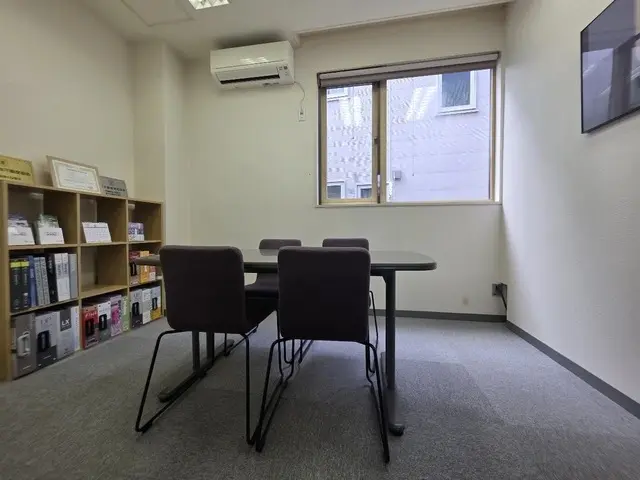 株式会社R&K