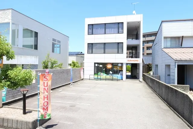 株式会社とやまサンホーム　高岡店