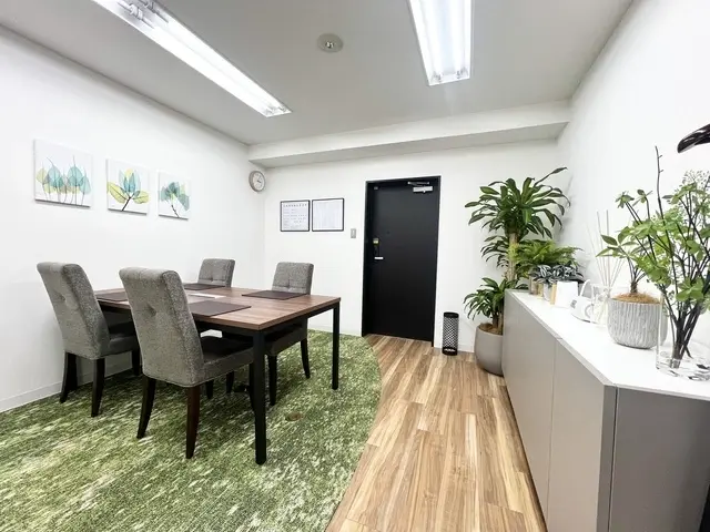 株式会社MRE